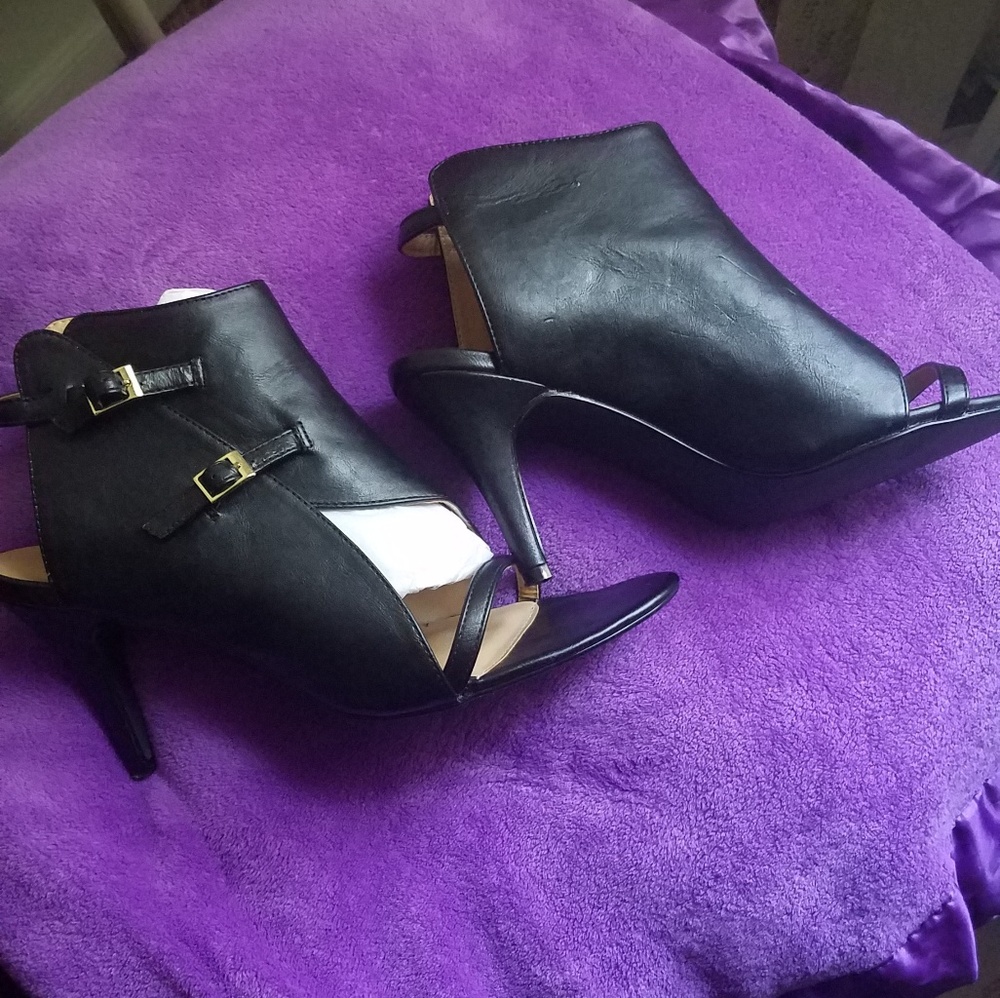 Black heels